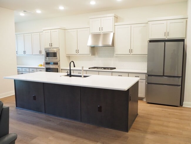 Foto del edificio - 2613 Rosewood Wy