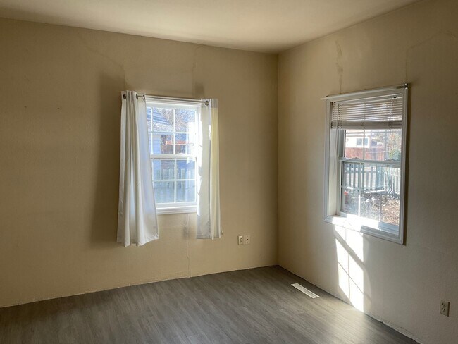 Building Photo - 314 N 14th St