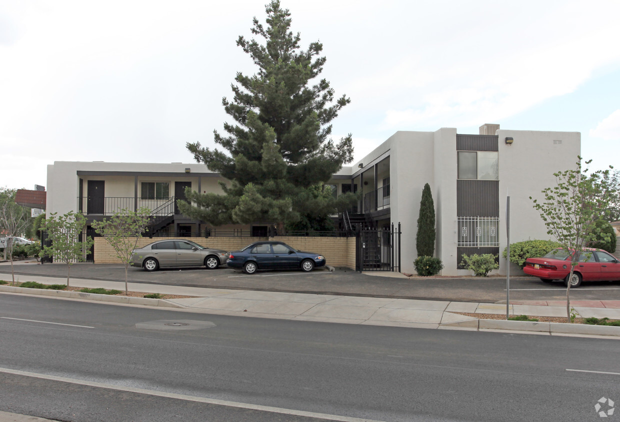 Foto del edificio - Campus Compacts