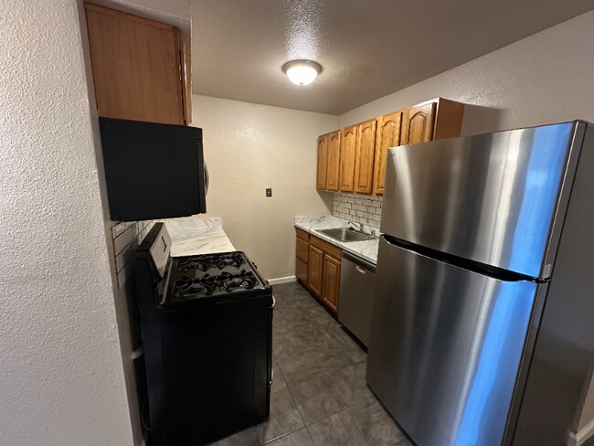 Foto del edificio - 10275 Mills Station Rd