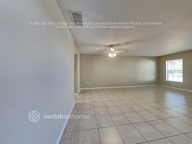 Building Photo - 356 Fish Hawk Dr