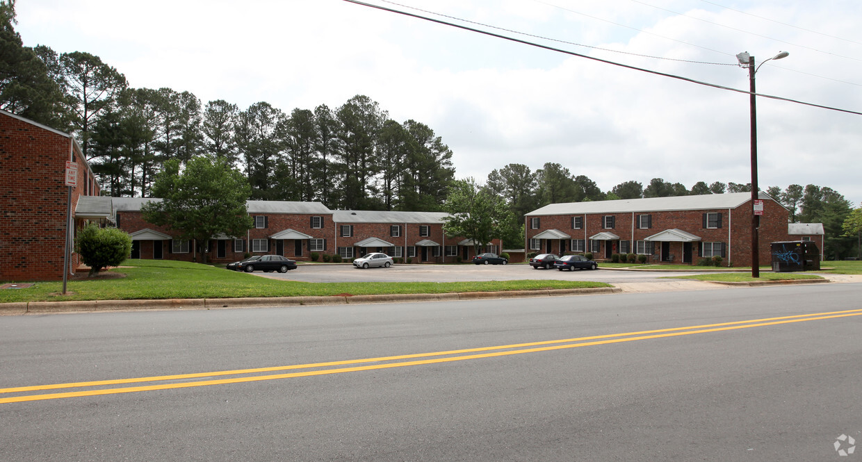 Building Photo - Colonial Arms Apartments