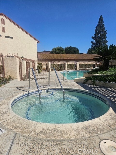 Foto del edificio - 2681 W Cameron Ct