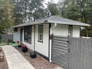 Building Photo - 1375 Northwest Dr NW