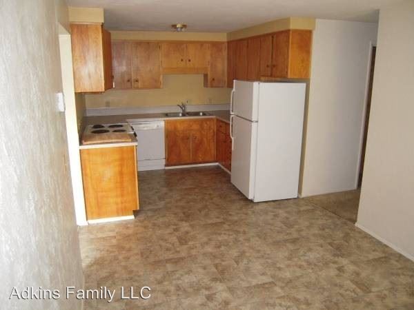 Foto principal - 1945 Kincaid St