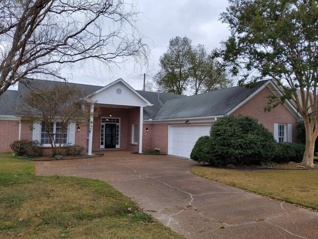 Photo - 647 S Sanga Rd House