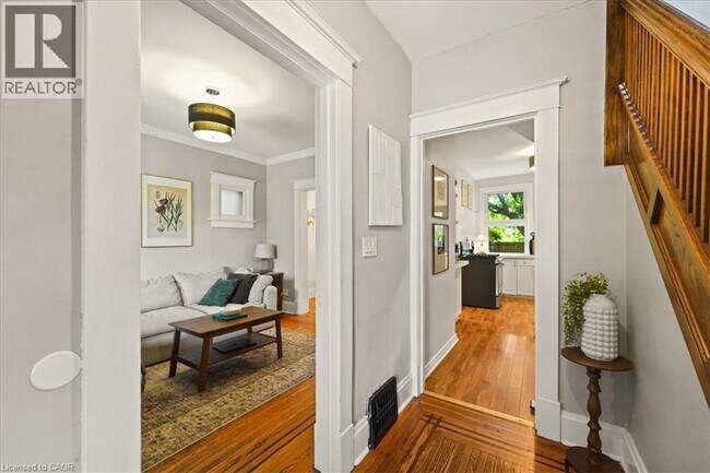 Building Photo - 41 Macallum St