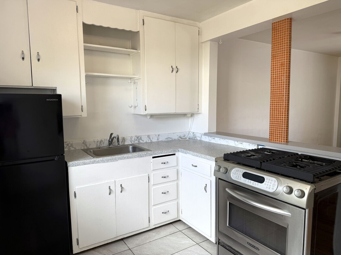 Foto principal - 521 Adams St NE