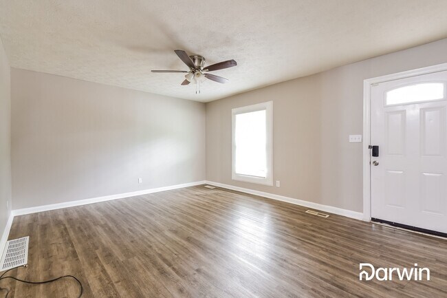 Foto del edificio - 3911 Cornell Blvd SW