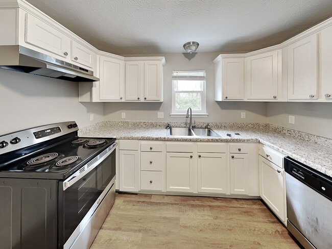 Building Photo - 11106 Waterfield Ln