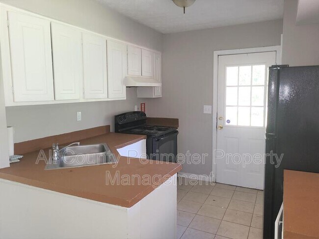 Foto del edificio - 9047 Dorsey Rd