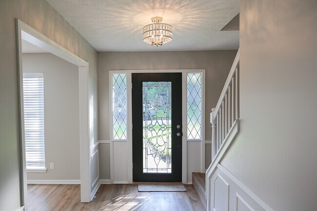 Building Photo - 18102 Mahogany Forest Dr