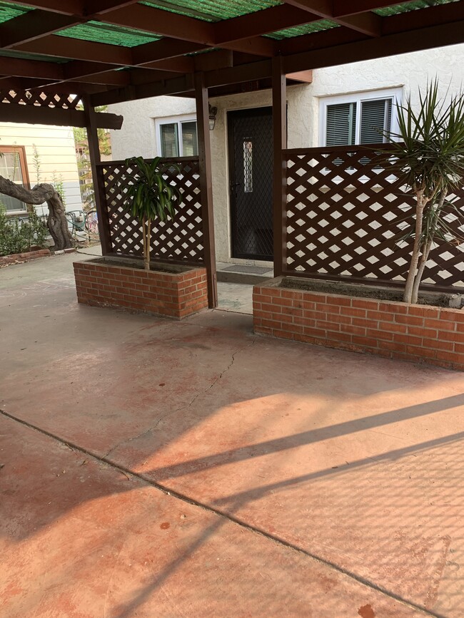Large patio - 391 Garrett Ave
