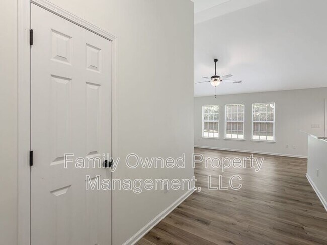 Building Photo - 5208 Copley Cir