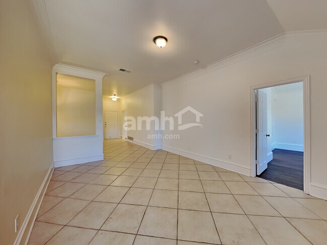 Foto del edificio - 1325 Westview Drive