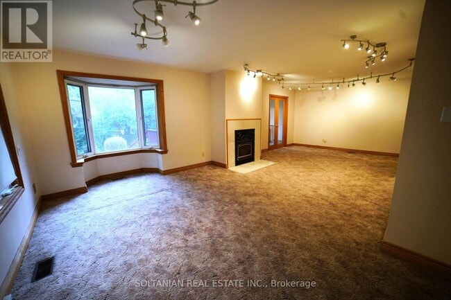 Building Photo - 232 Finch Ave W