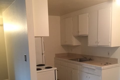 Kitchen - 2236 Curtner Ave