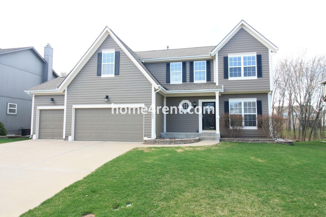 17825 W 160th St, Olathe, KS 66062 House Rental in Olathe, KS