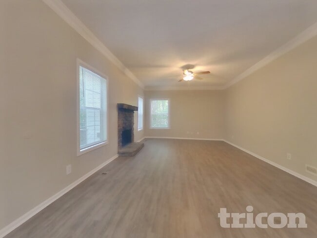 Building Photo - 504 Anthony Pl