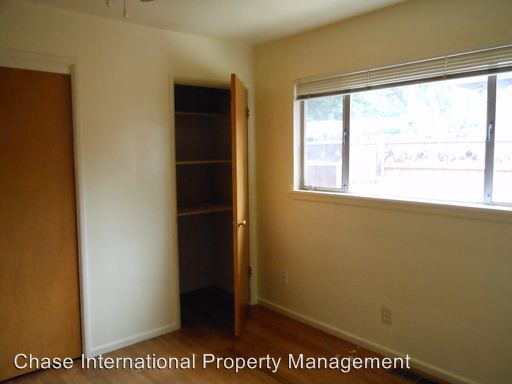 Building Photo - 2202 Idlewild Dr