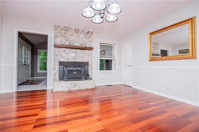 Building Photo - 1499 Stonington Ct
