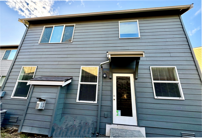 Foto del edificio - 5013 52nd Ave Ct W