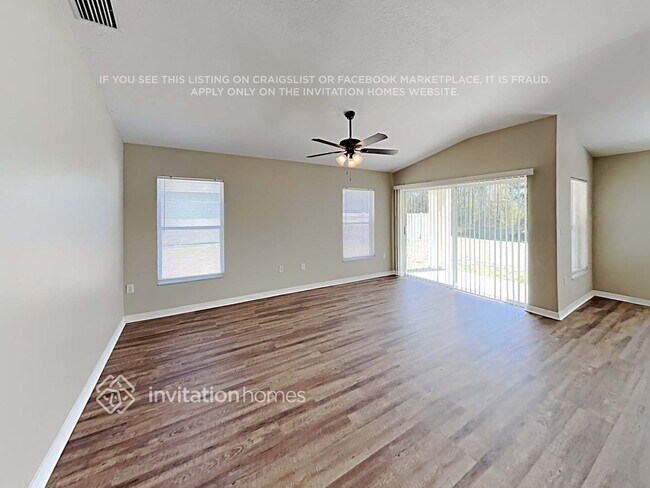 Building Photo - 2341 Hamlet Cir