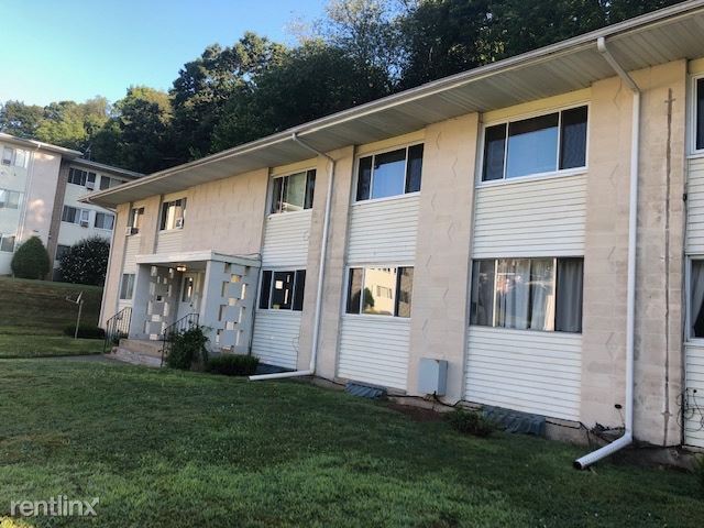Foto principal - 2 br, 3 bath Condo - 289 South Elm St