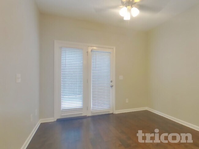 Foto del edificio - 121 Hickory Sta Ln