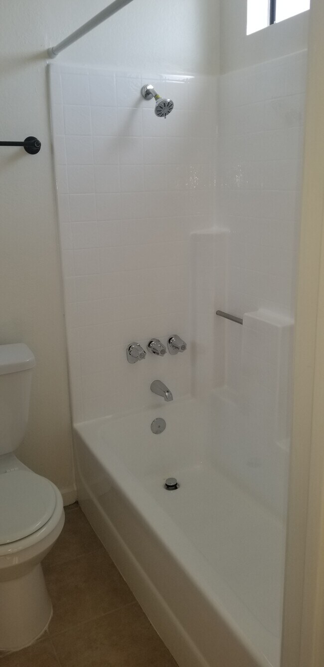 Foto del edificio - Sherman Grove Apartments