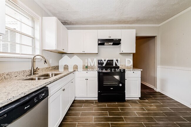 Foto del edificio - 4 br, 2.5 bath House - 7555 Ann St