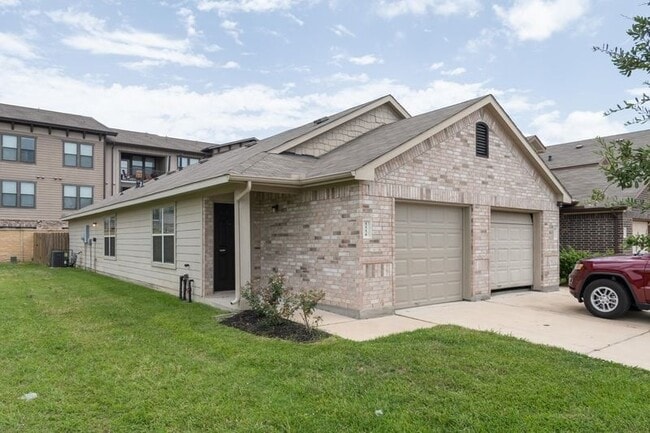 Building Photo - 5554 Plantation Forest Dr