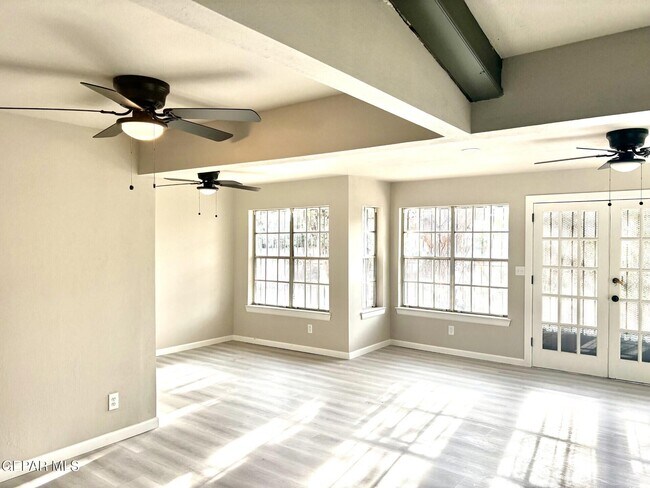 Foto del edificio - 1605 Bessemer Dr