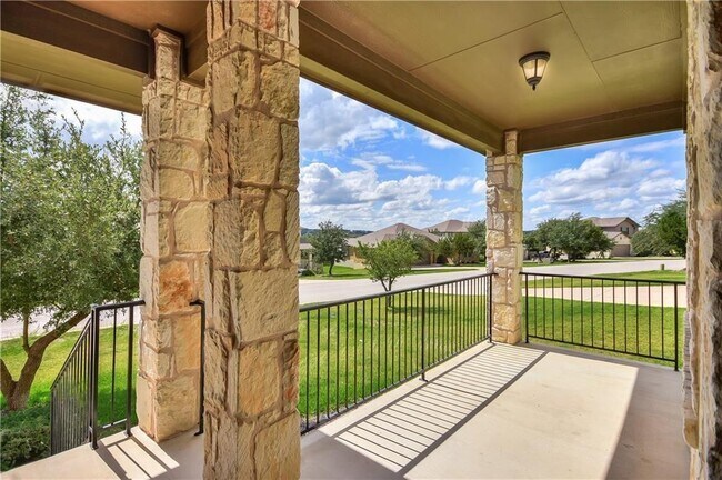 Building Photo - 17610 Sly Fox Dr