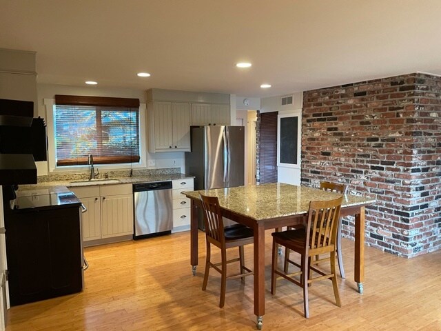 Foto del edificio - 16127 SE 5th St