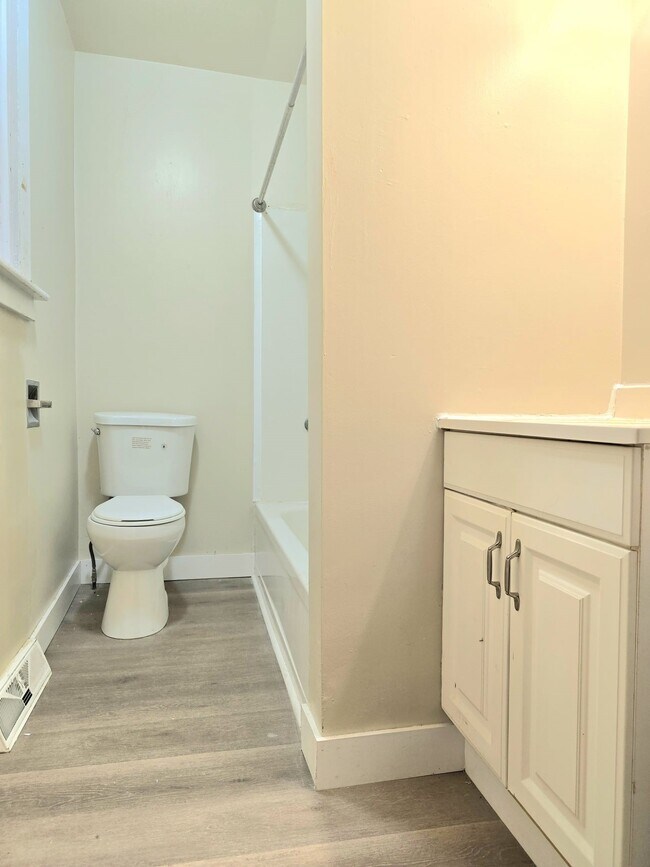 Foto del edificio - 804 Broad St