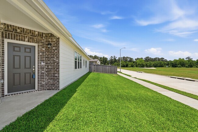 Building Photo - 10406 Milford Wds Ln