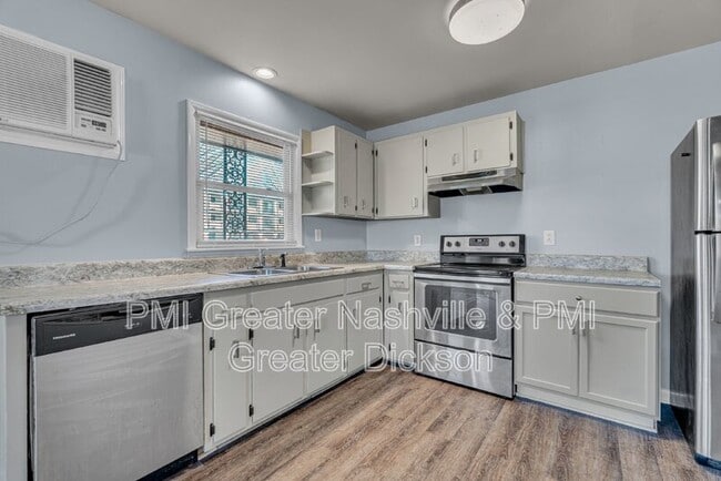 Foto del edificio - 816 Greenland Dr