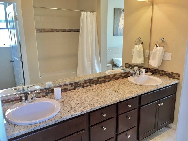 Building Photo - 5276 Prominence Point