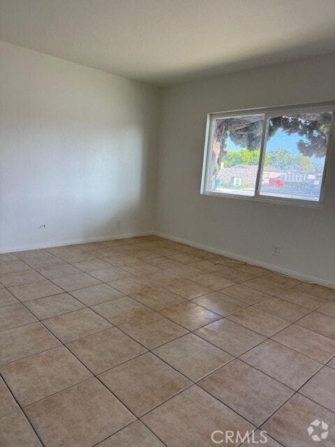 Building Photo - 9711 Somerset Blvd