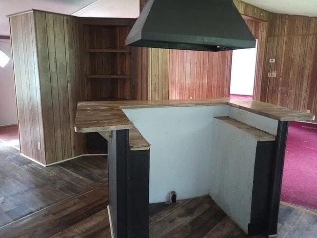 Building Photo - "Charming 2-Bed, 2-Bath Retreat in Laurens - Your Perfect Cozy Getaway!"