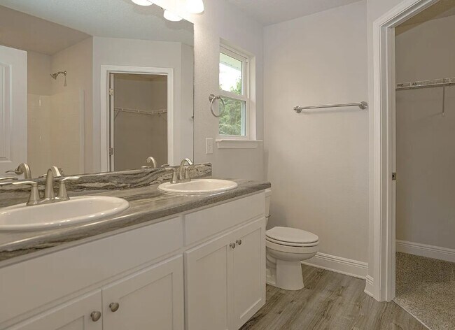 Building Photo - 1715 Leigh Lp