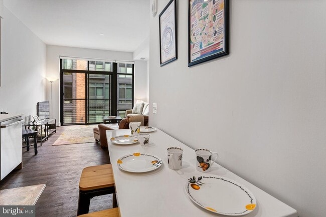 Photo - 525 Water St SW Apartment