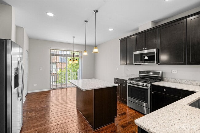 Building Photo - 4182 Royal Mews Cir