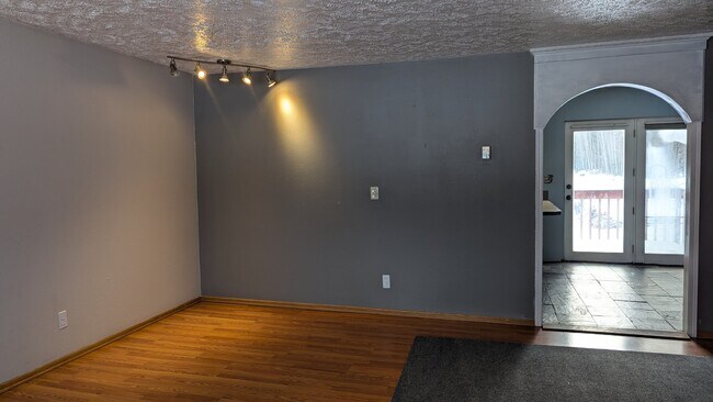 Foto del edificio - 1235 Airline Dr