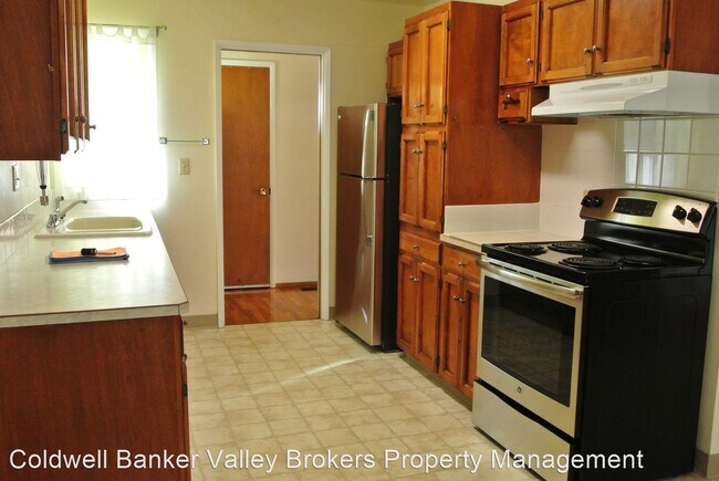 Foto del edificio - 3 br, 2 bath House - 925 NW Beca Avenue