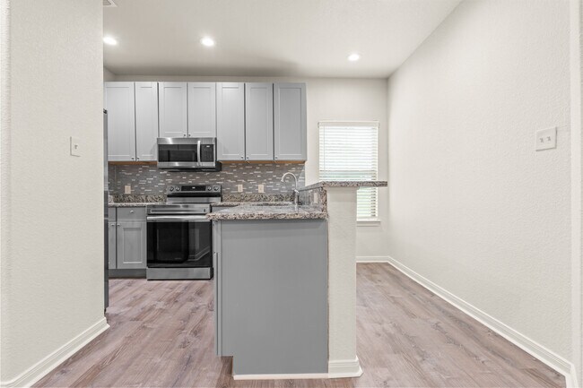 Foto del edificio - 525 E Spring Valley Rd
