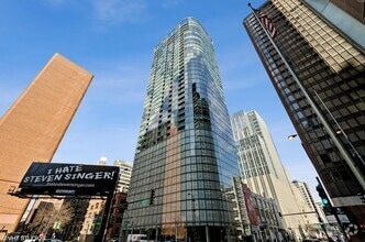 Building Photo - 600 N Fairbanks Ct