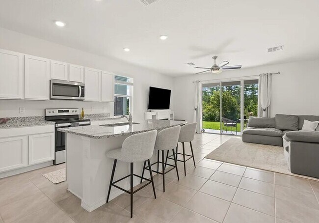 Foto del edificio - BEAUTIFUL Town Home For Rent in Angeline!