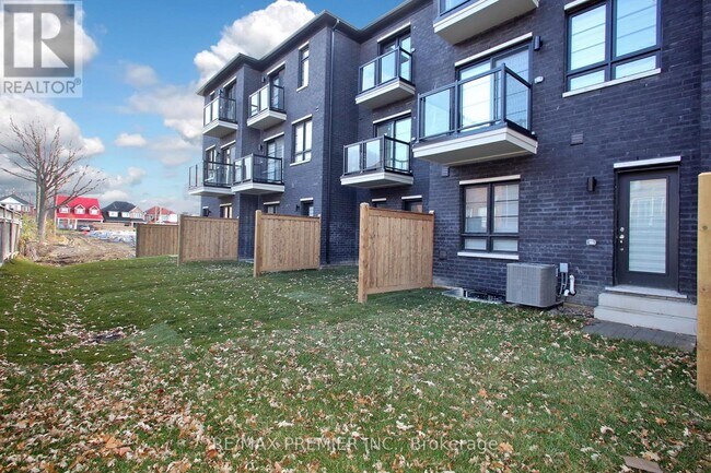 Photo du bâtiment - 5943 Saigon St